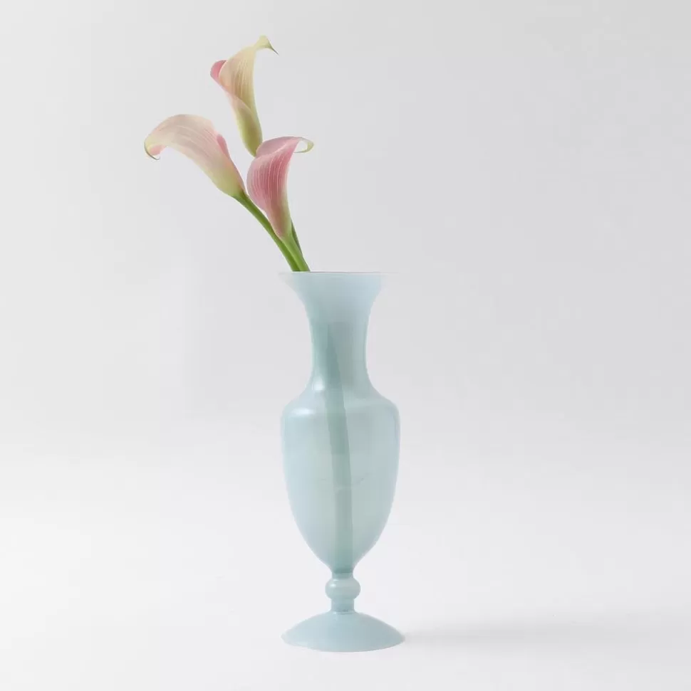 Interior*MonCheri Classic Flower Based Blue