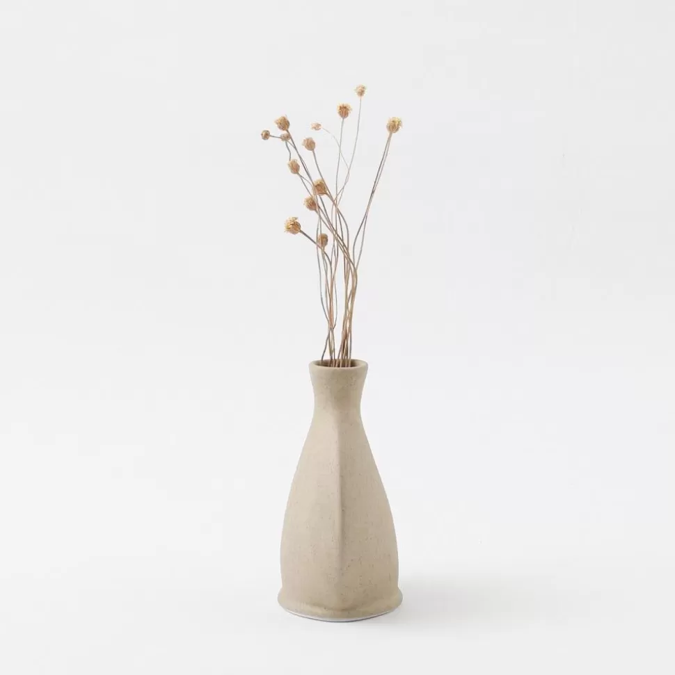 Other*MonCheri Single-Ray Cutting Ceramic Flower Base Beige